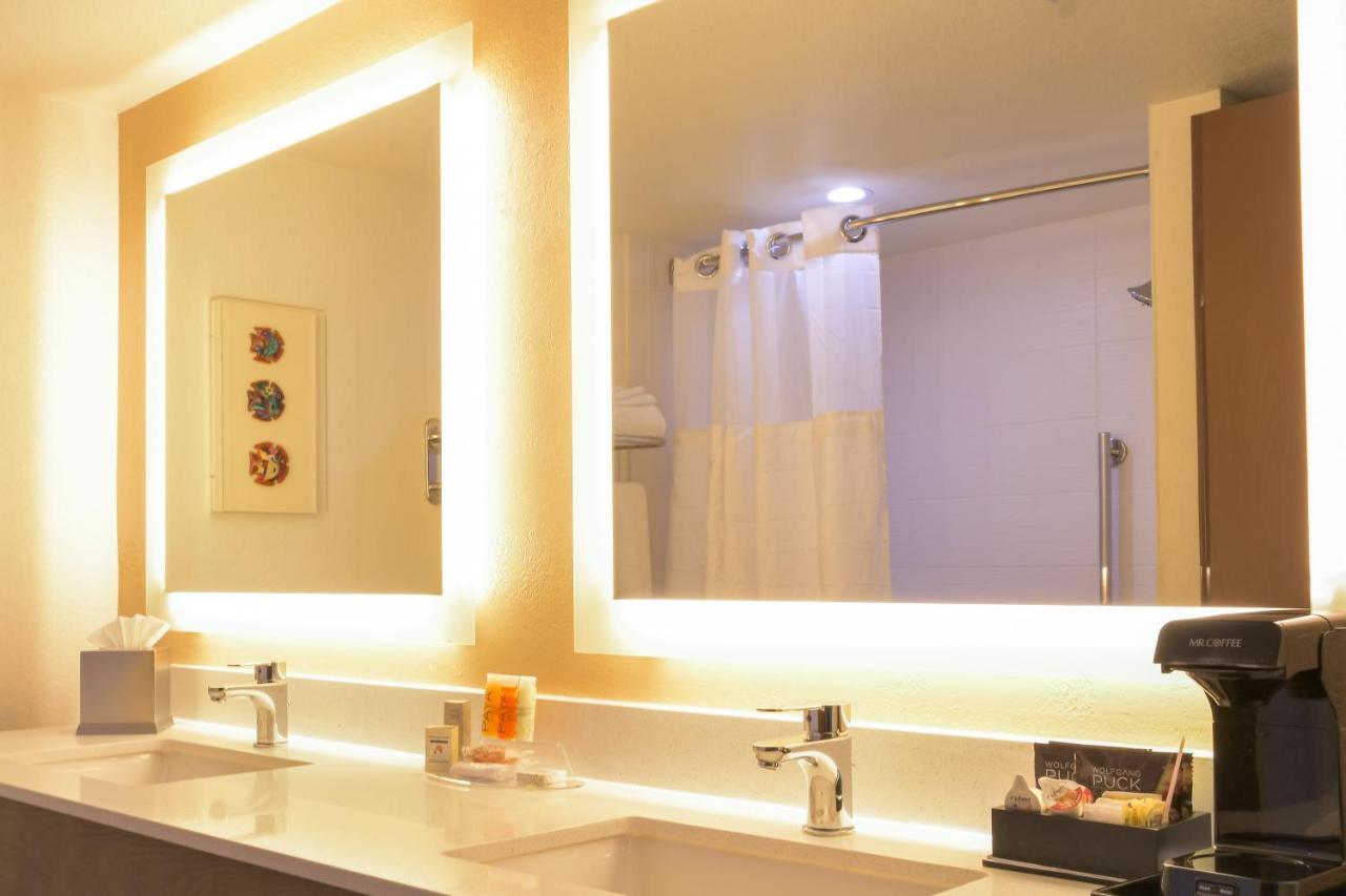 Gateway Hotel 3*